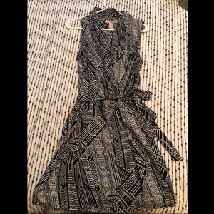 Geometric sleeveless wrap top dress